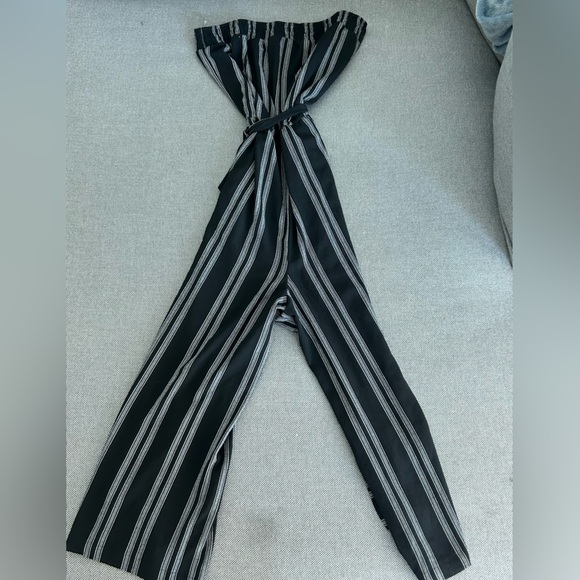 Strapless jumpsuit with tie waist - Picture 1 of 3